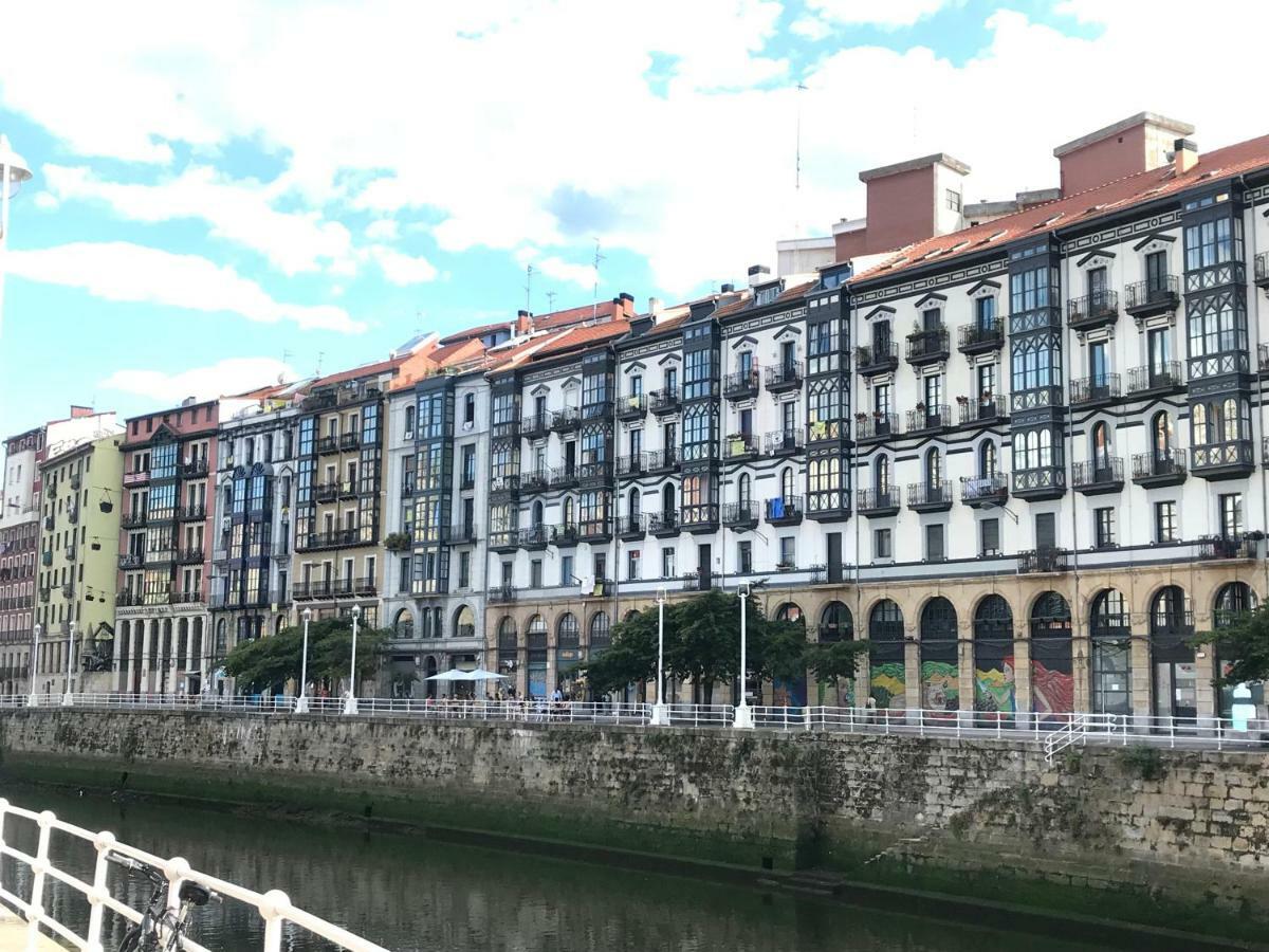 Old Town & River ビルバオ エクステリア 写真